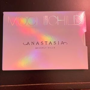 Anastasia Beverly Hills Moonchild Glow Kit